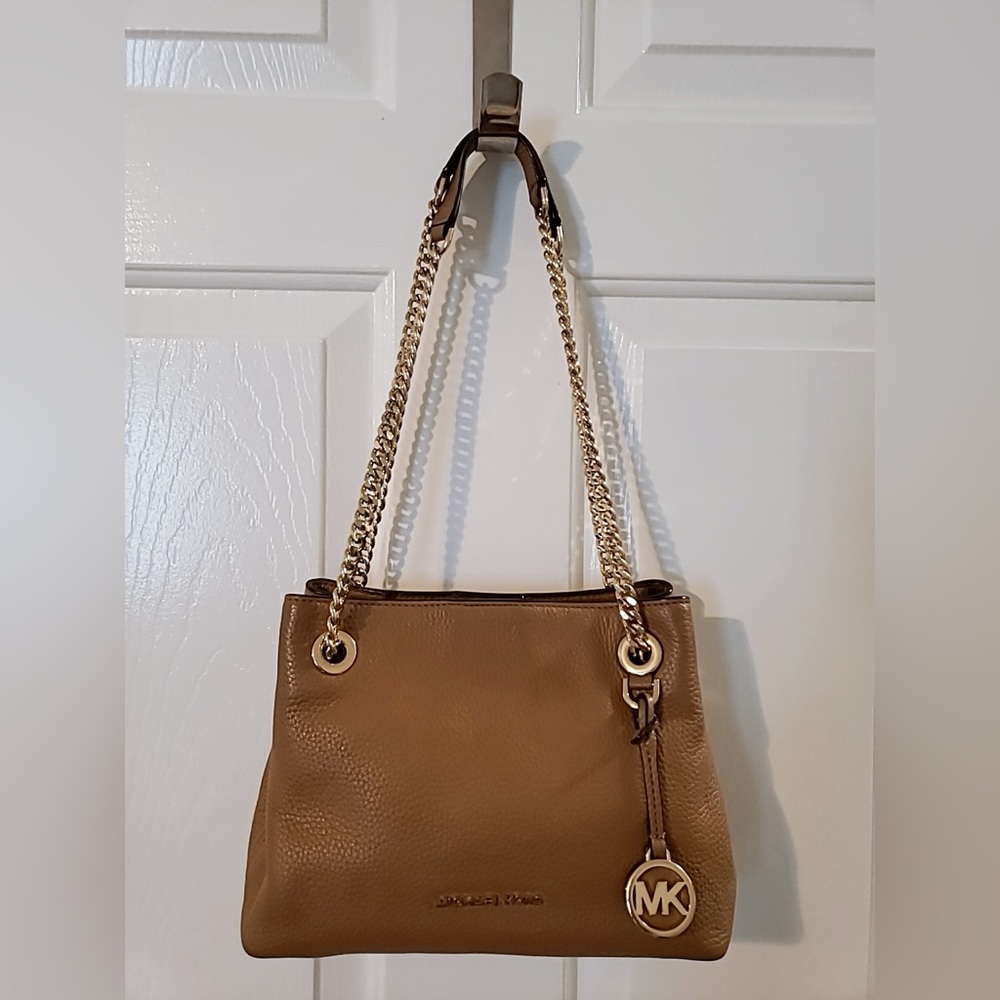 Michael Kors brown shoulder bag (great condition)